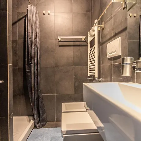 Pantheon Unique 4* Rom