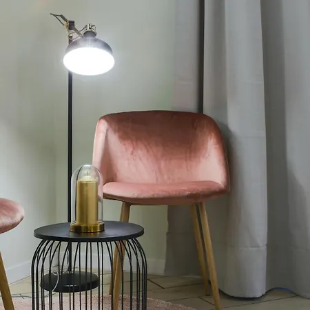 Pantheon Unique 4* Rom